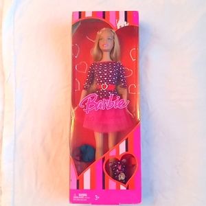 2007 Barbie xo Valentine Barbie